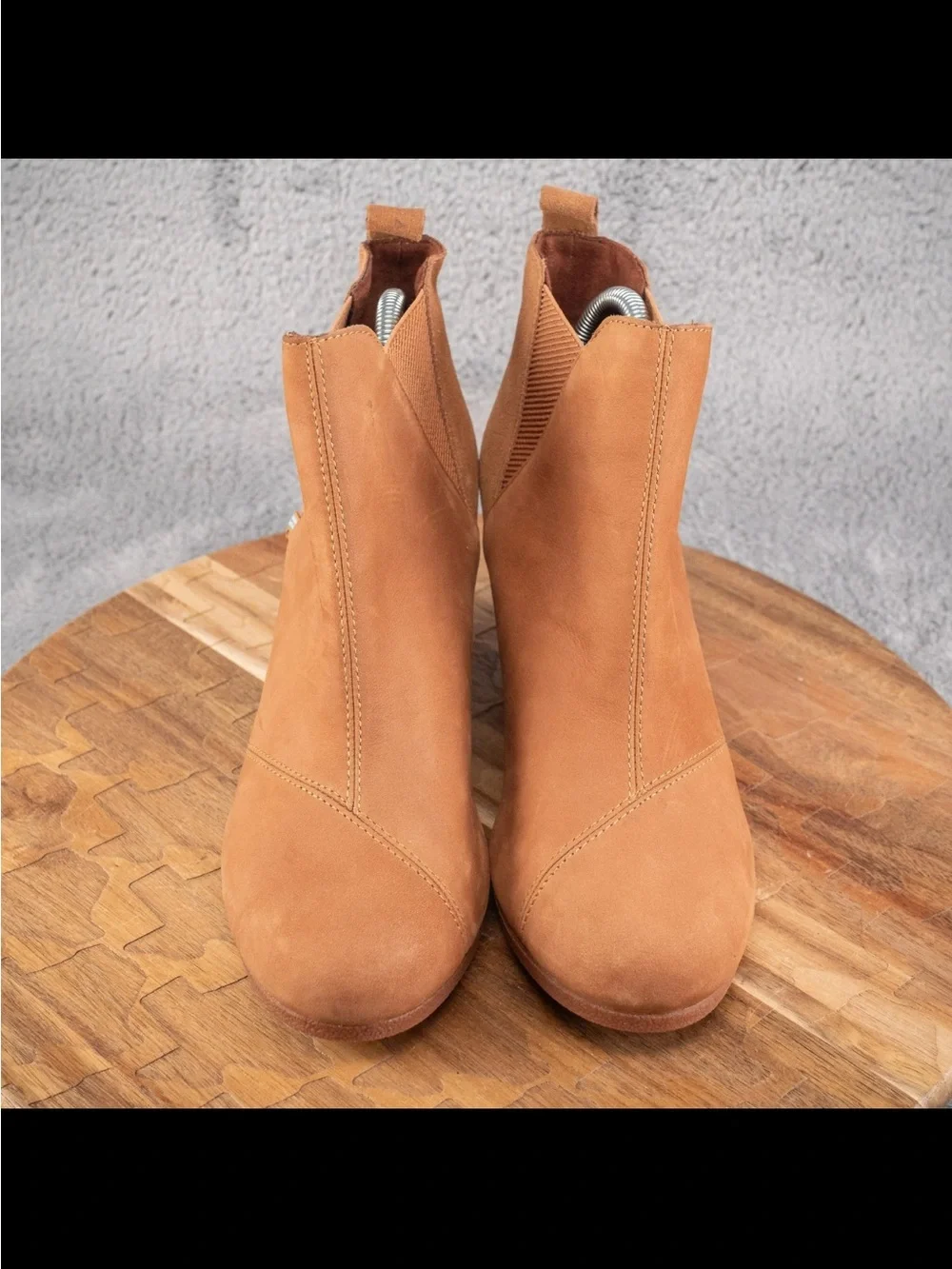 TOMS Kelsey Chestnut 2” Wedge Ankle Boots Chelsea Style Girls Size 5M Side Zip